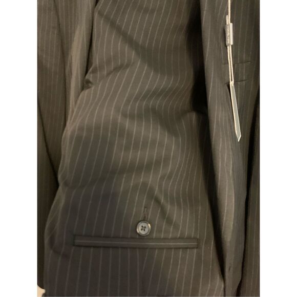 Michael Kors suit black with stripes  42L and 35w - Picture 3 of 7